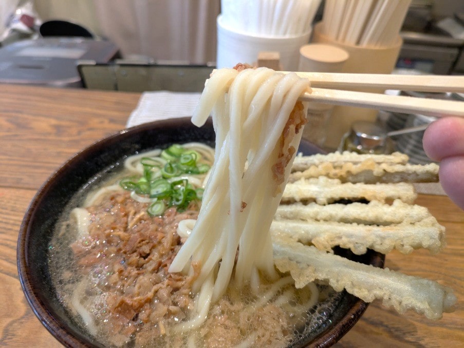 まがりの麺