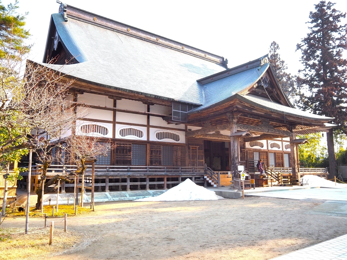 冬の中尊寺本堂