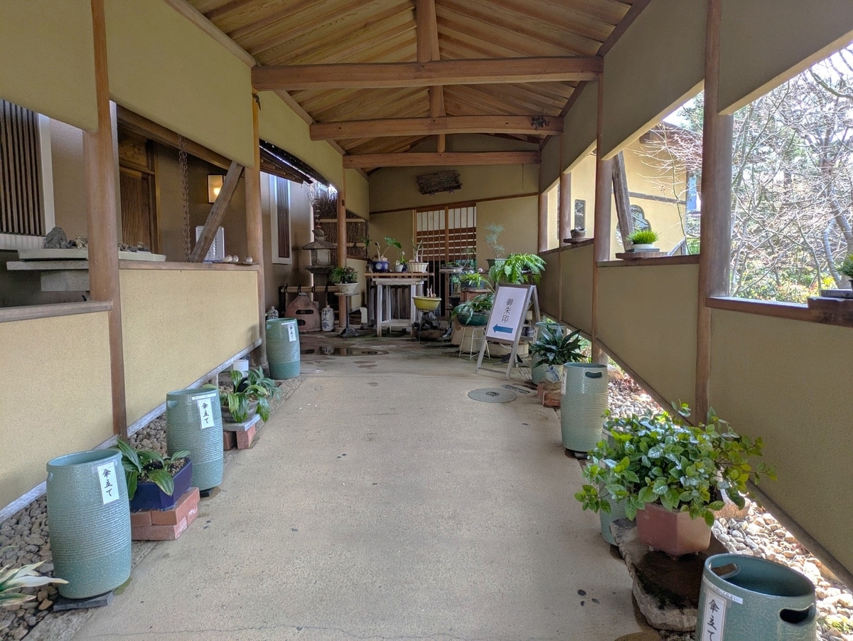 寺務所の入口