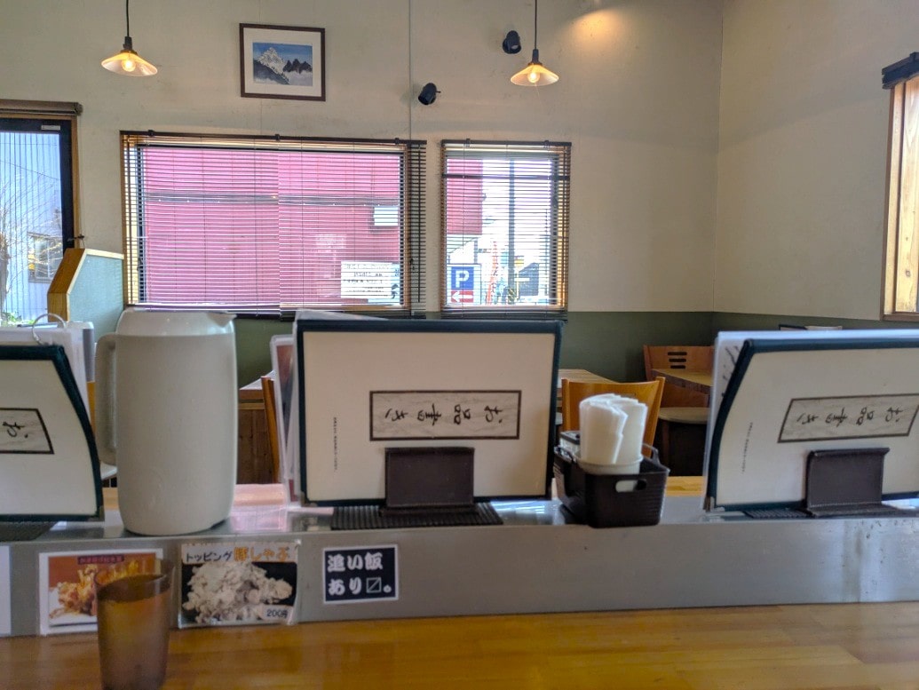 ななつやの店内