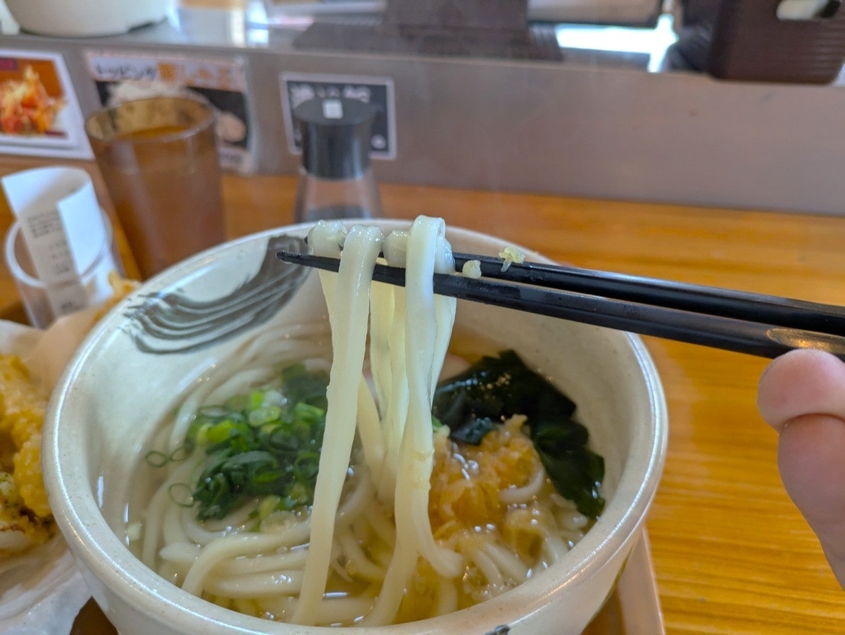 ななつやの麺