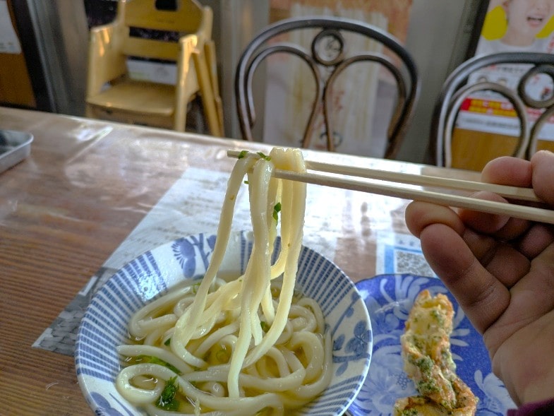 山下うどんの麺