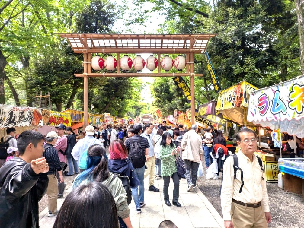 くらやみ祭り開催中の参道