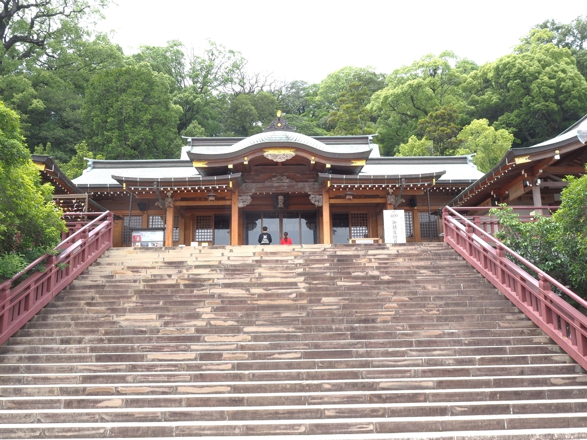 諏訪神社の拝殿