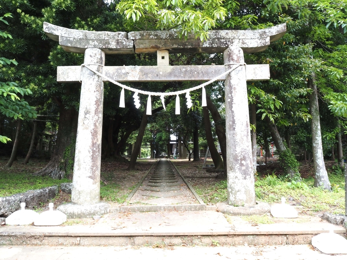 東の鳥居