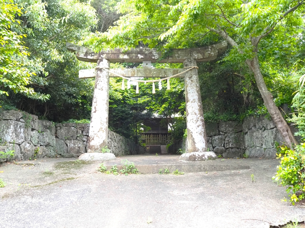 北側の鳥居