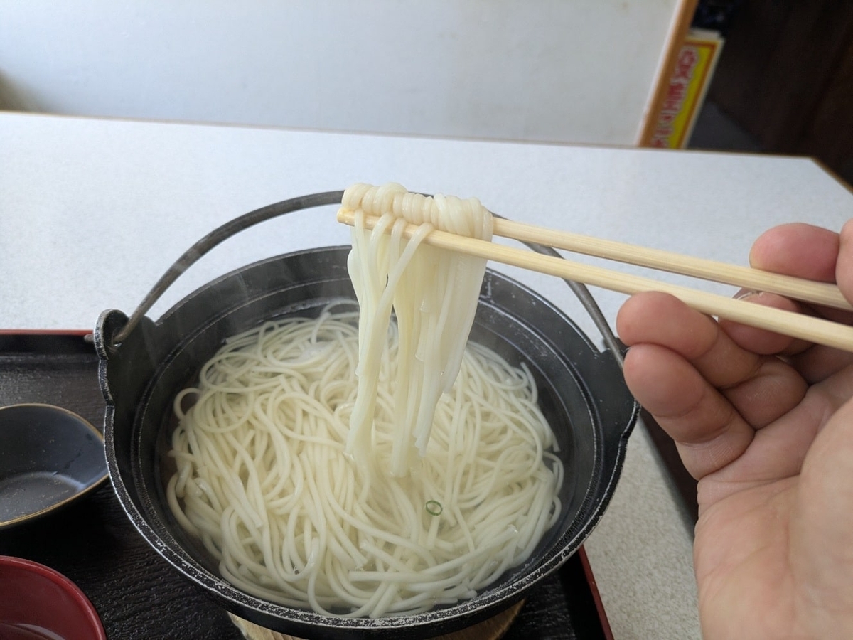 竹酔亭の麺