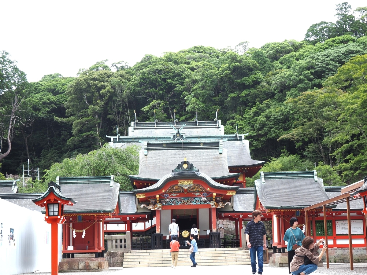 拝殿・幣殿・本殿