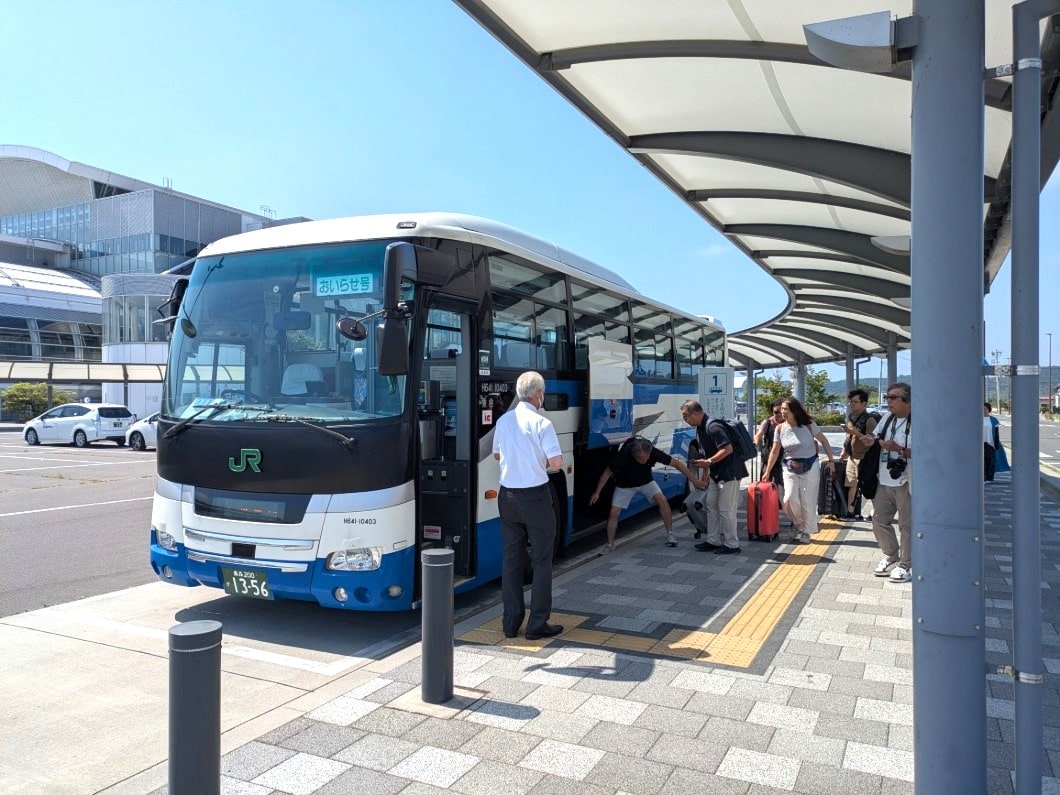ＪＲバスおいらせ号