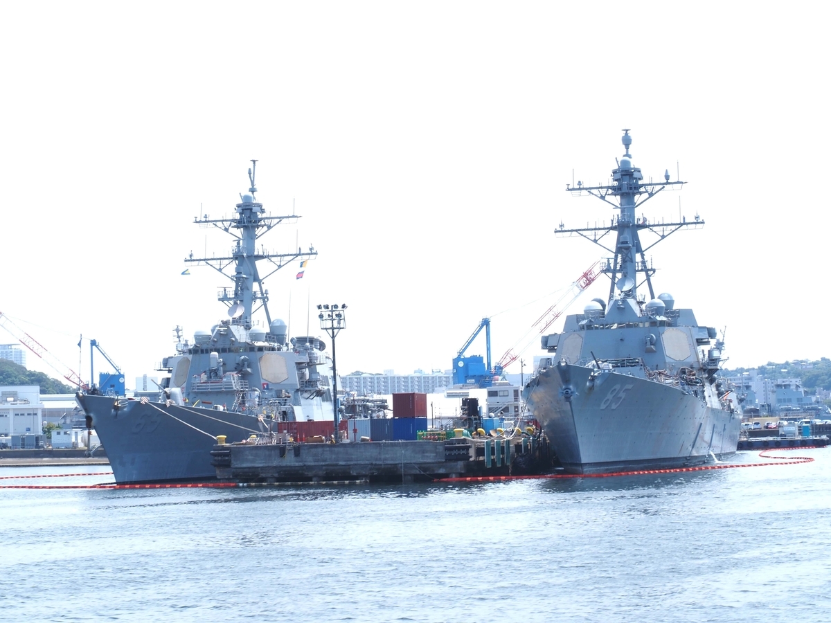 ２隻のイージス艦