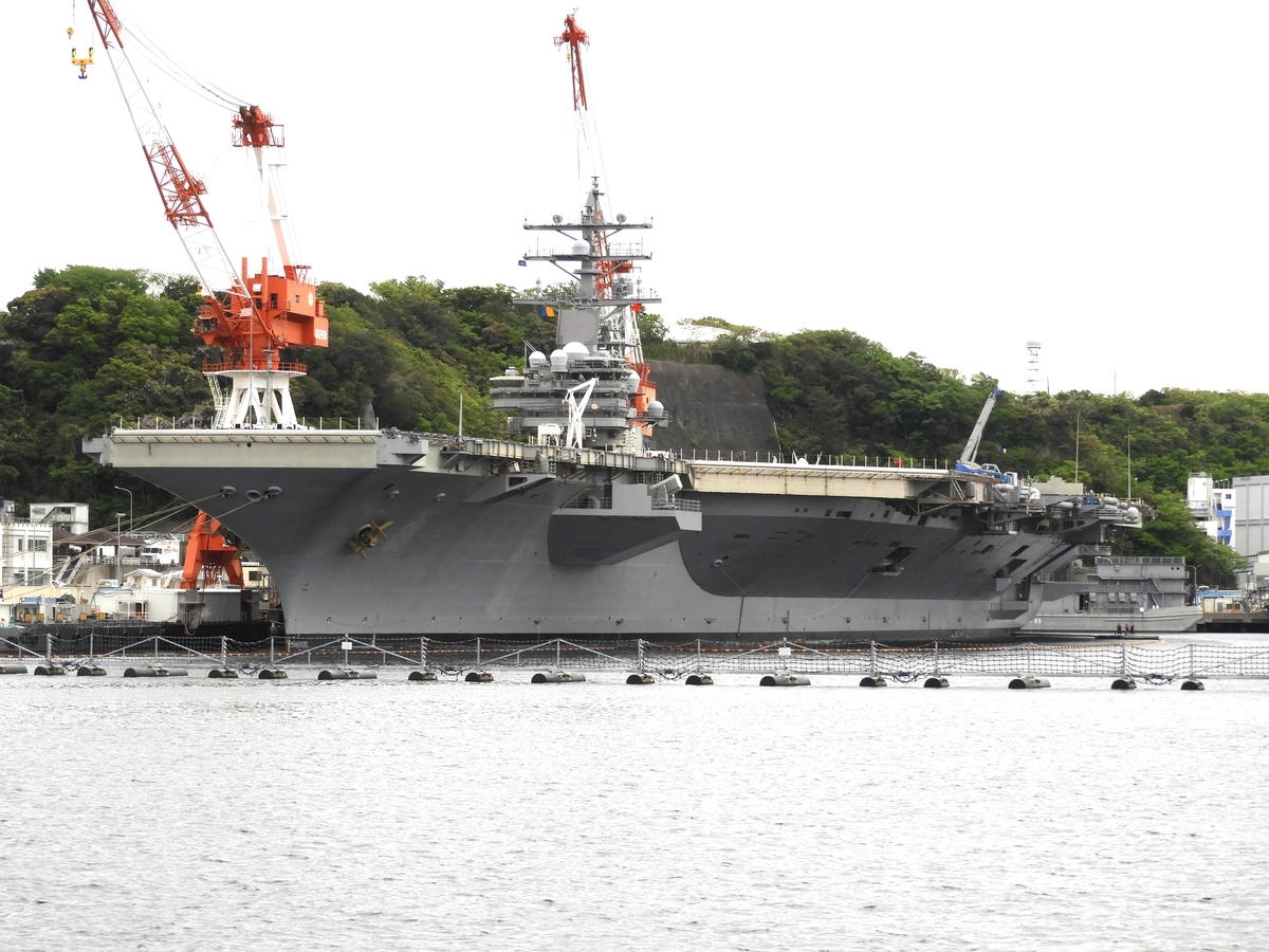 空母ロナルド・レーガン