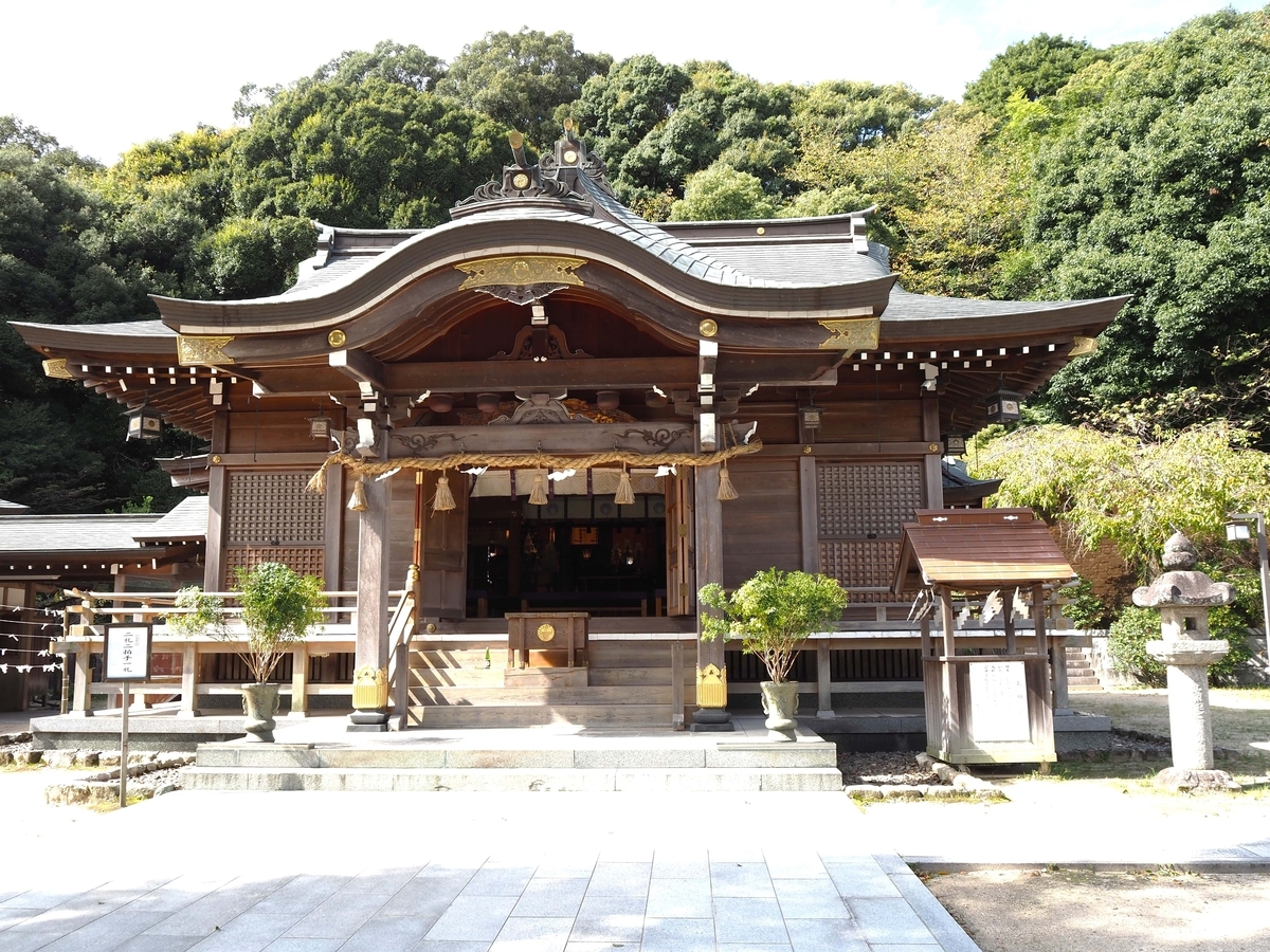 春日神社の拝殿