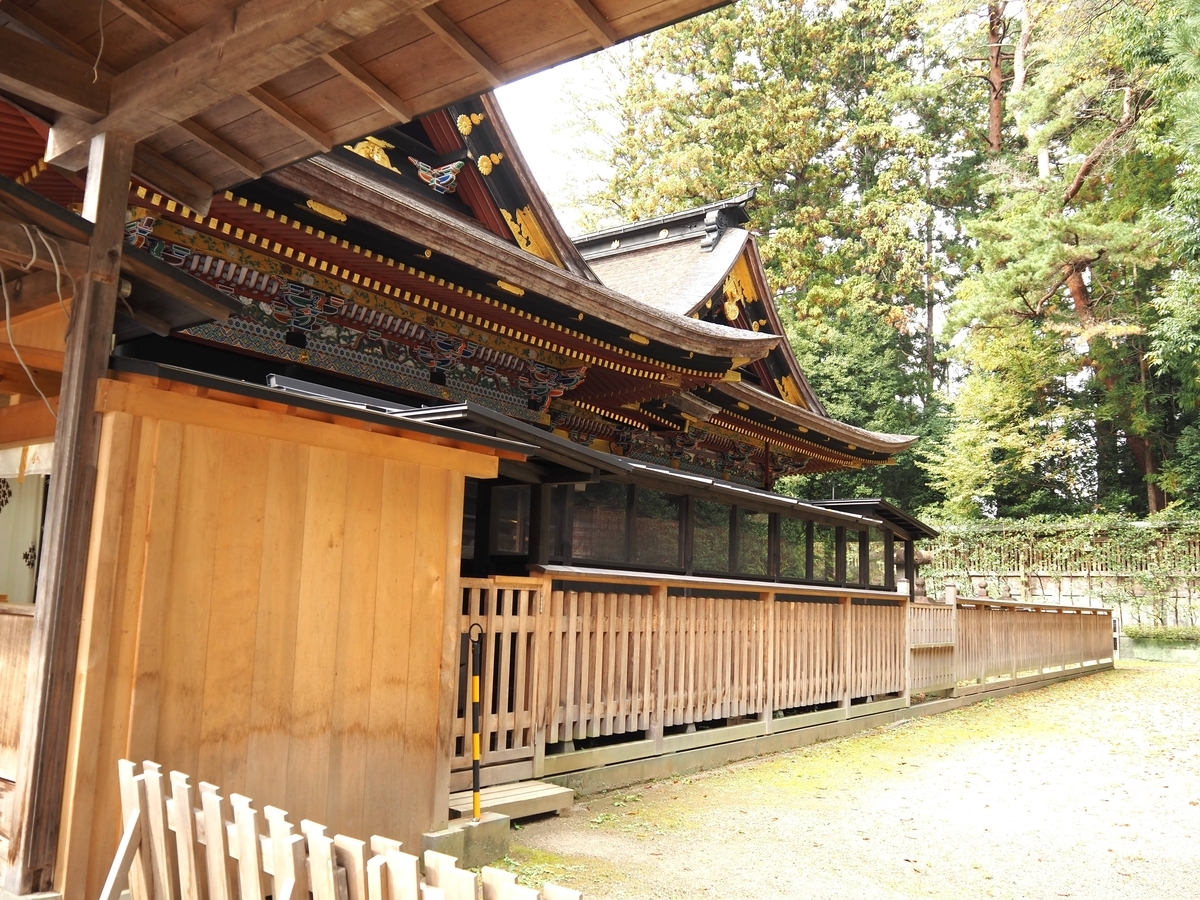 本殿・石の間・拝殿