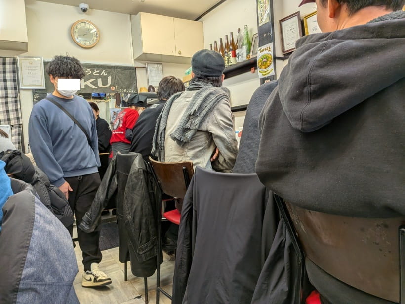 極楽うどんＴＫＵの店内