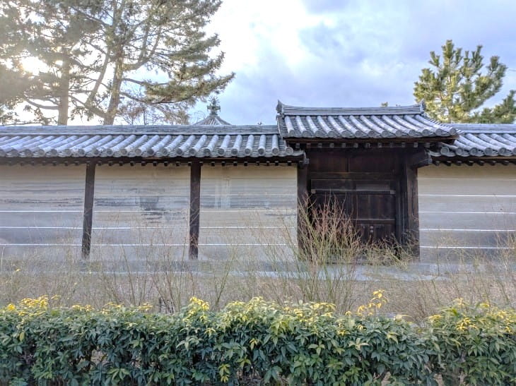 夢殿の宝珠