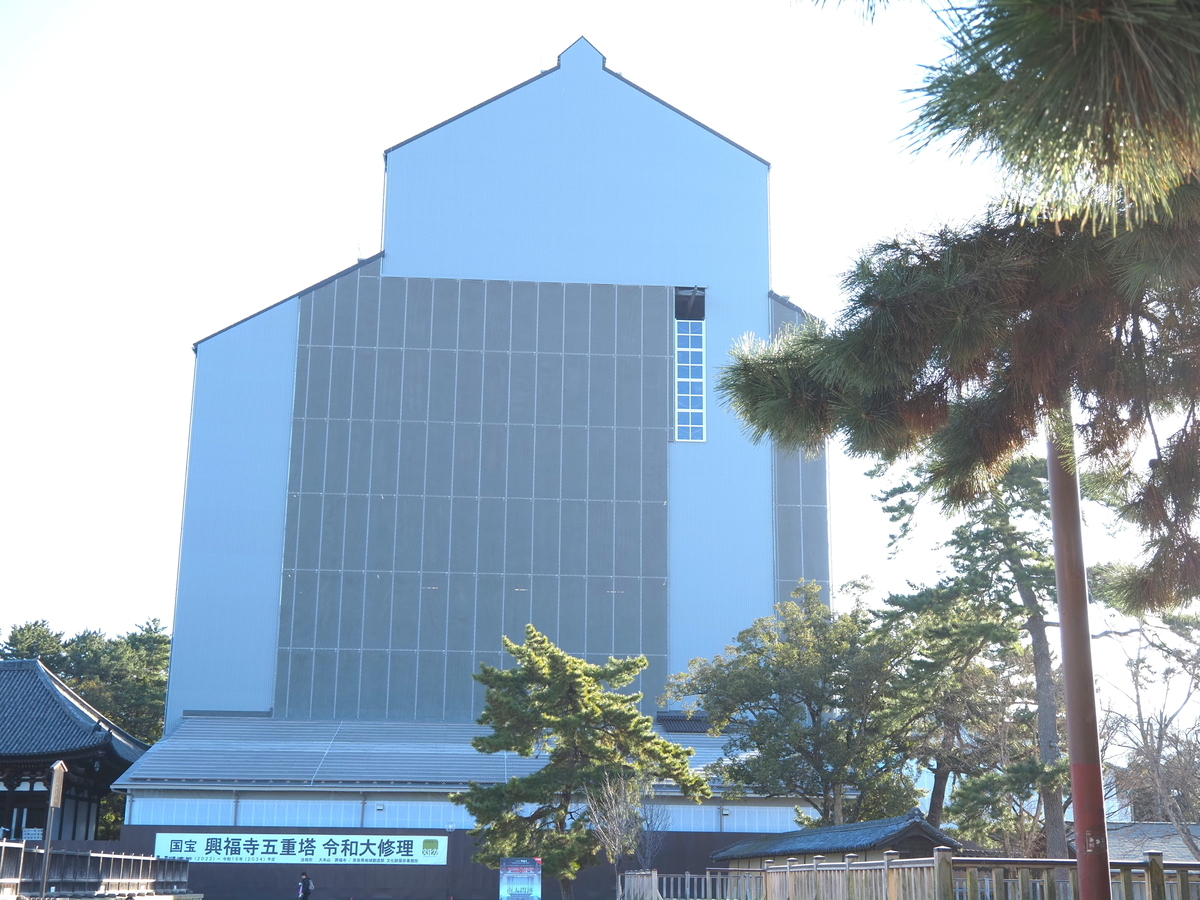 工事中の五重塔
