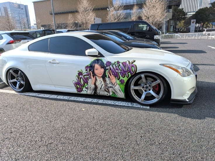 駐車場の痛車