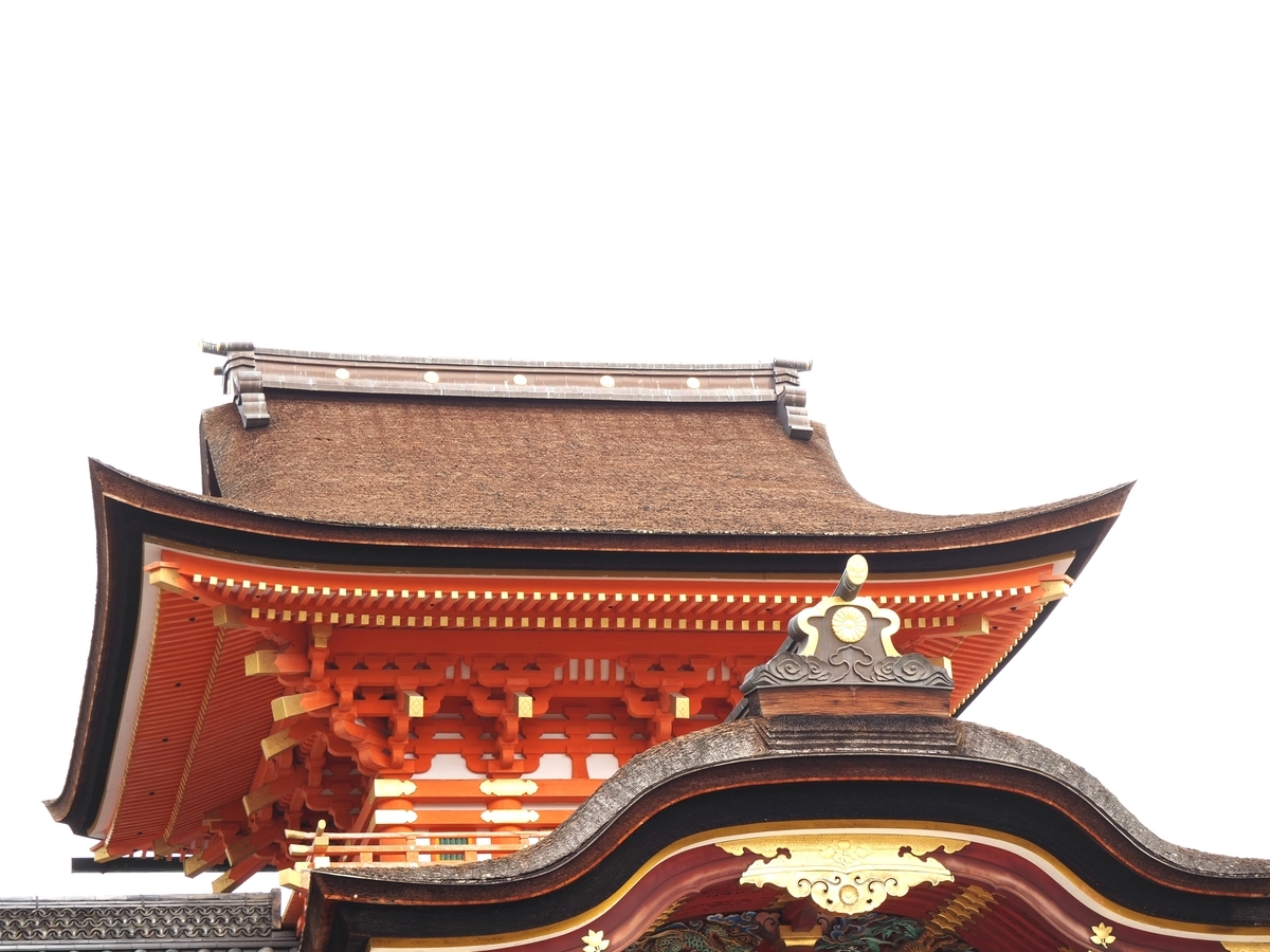 檜皮葺の屋根