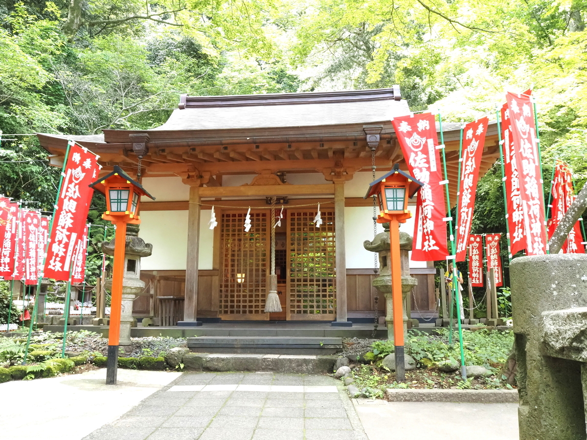 新しい拝殿