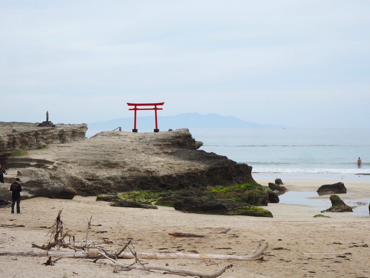 大明神岩