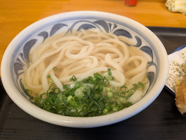 ふる里うどんの変則的注文の仕方：かけうどんとちくわ天の凄さとは