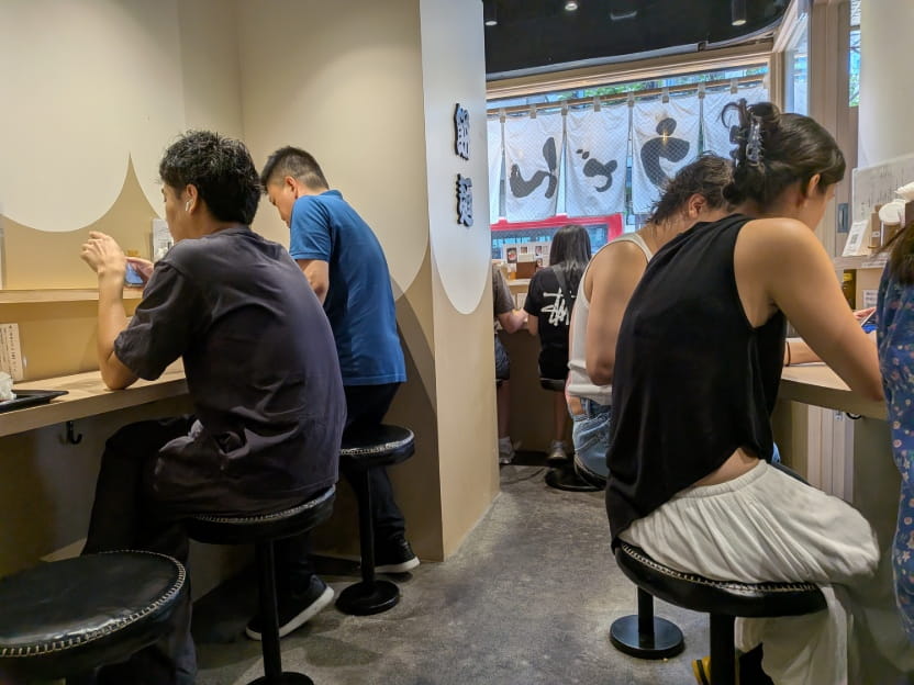 餅麺の店内