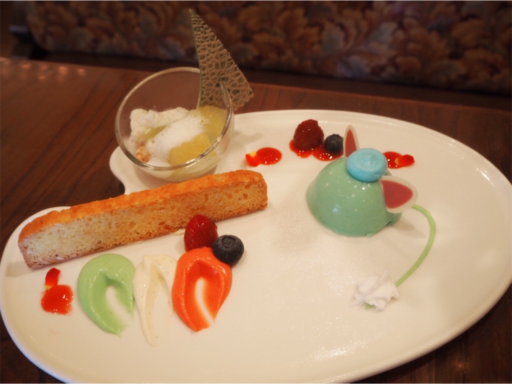 Tds ジェラトーニがモチーフ リストランテ ディ カナレット シェフおすすめのドルチェ サニーファンデザート ジェラトーニ Minariの ディズニー Com