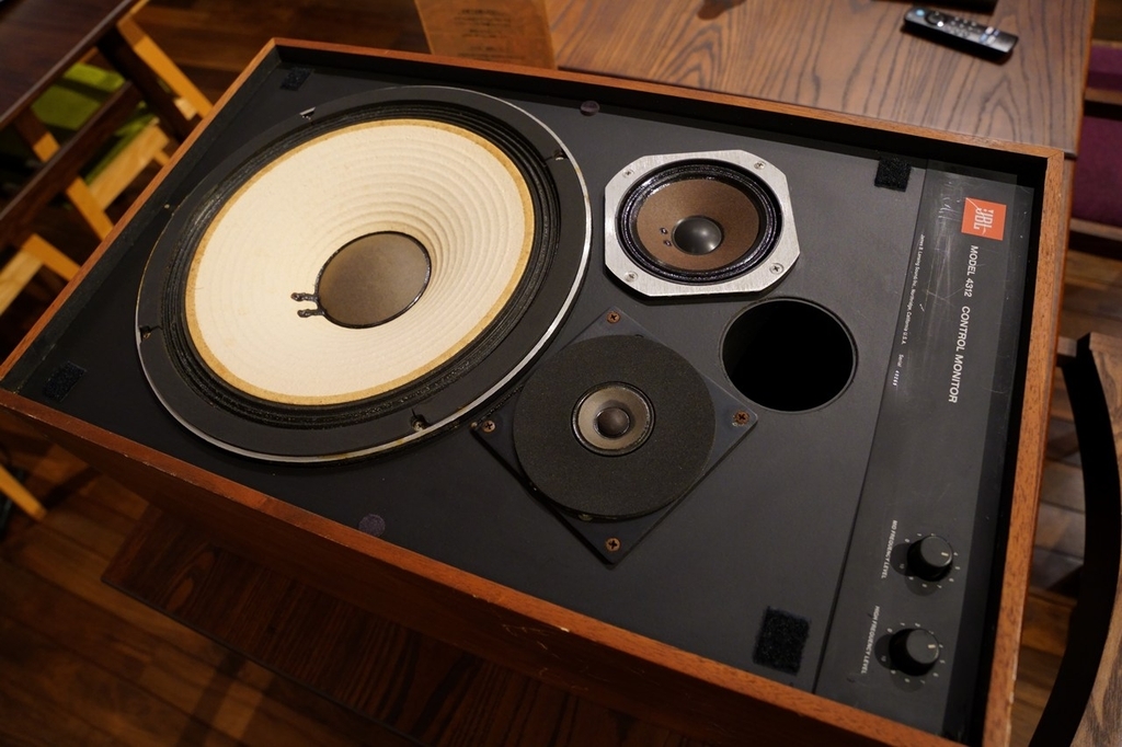 JBL4312のネットワーク修理しようとしたら - 音楽喫茶ヤギヤ 店長の日記