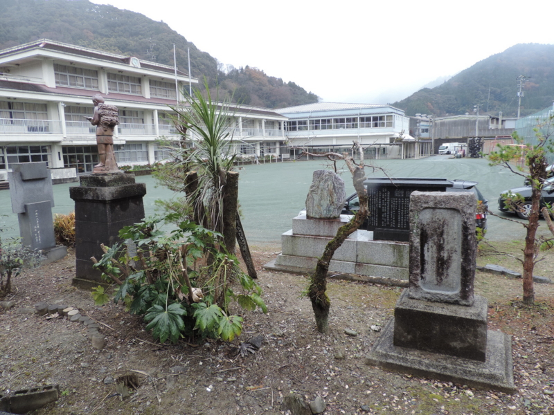 f:id:minato920:20161217082124j:plain f:id:minato920:20161217082124j:plain