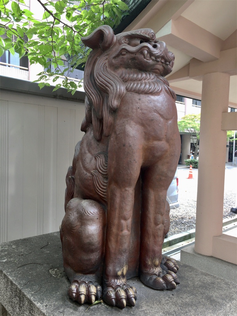 大阪】珍しい三ツ鳥居の摂津国一宮 坐摩神社＆境内の陶器神社（中央区