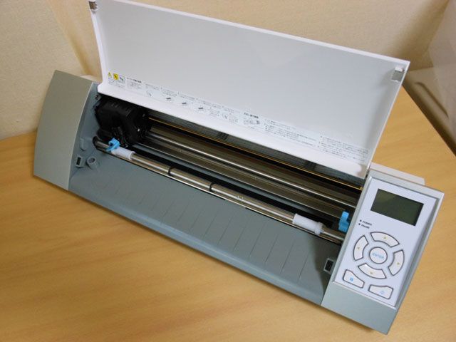紙切断の精度と効率は段違い!?電動カッター機「Silhouette CAMEO(シルエットカメオ)」