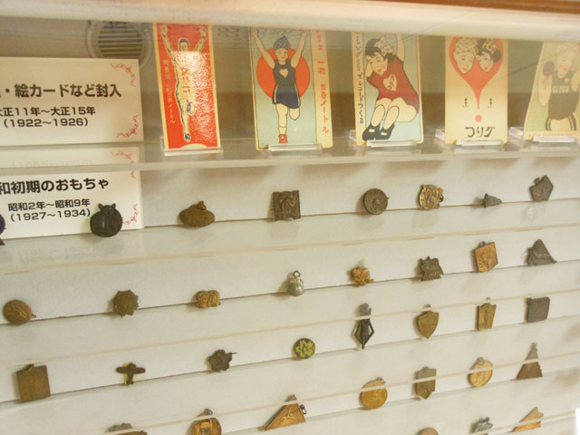 ミニチュアの聖地!グリコのオマケが堪能できる「江崎記念館」