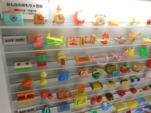 ミニチュアの聖地!グリコのオマケが堪能できる「江崎記念館」