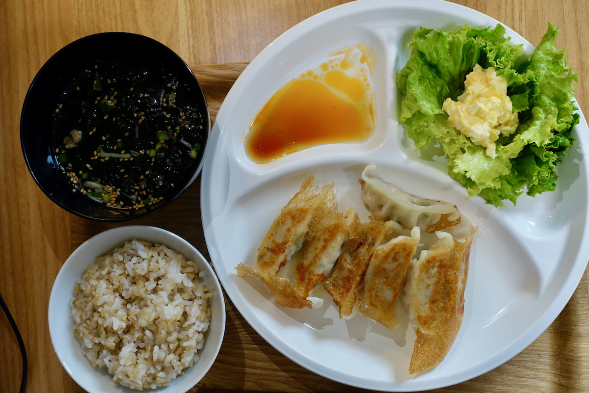 買ってよかった 子ども向け片付けがラクな ランチプレート をニトリに決めた 共働きラボ