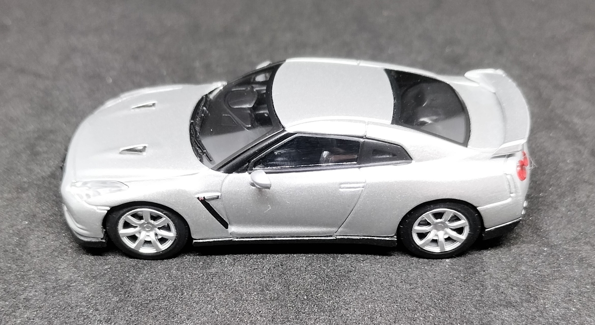 Nissan GT-R シルバーミニカー 日産モデルカーコレクション GT-R シルバー (NISSAN MODEL CAR