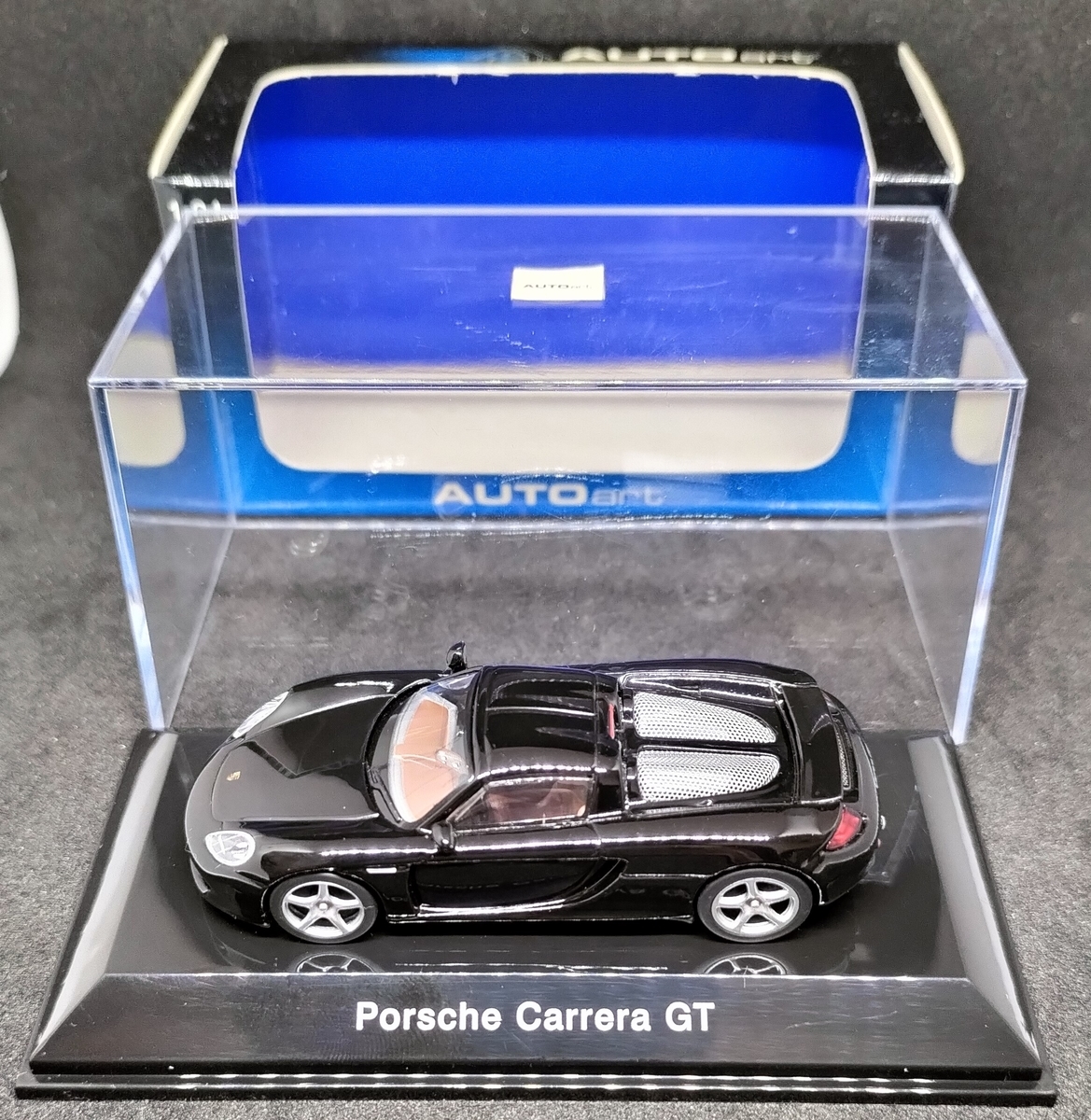 オートアート ポルシェ カレラGT (AUTOart Porsche Carrera GT BLACK