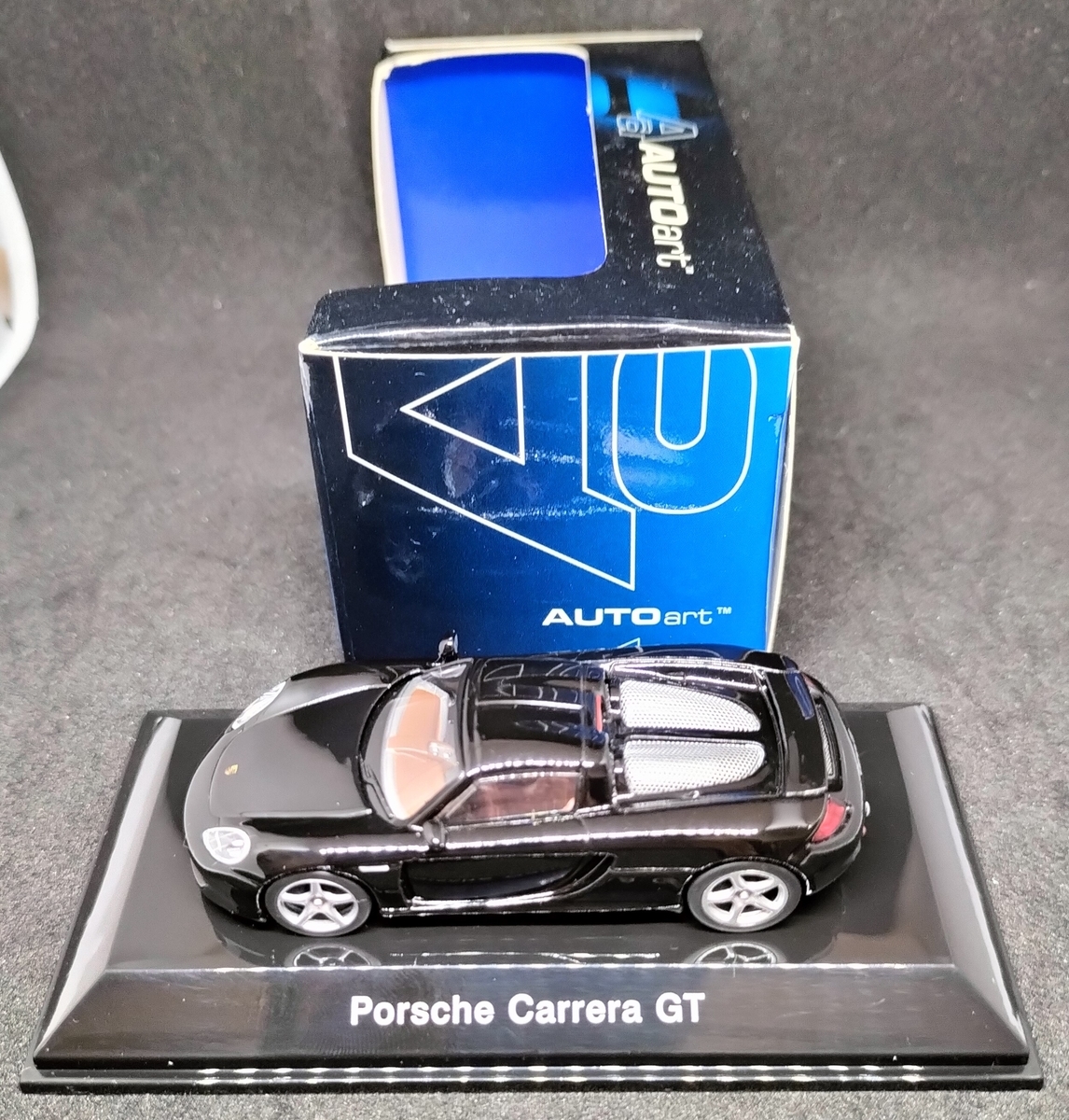 オートアート ポルシェ カレラGT (AUTOart Porsche Carrera GT BLACK