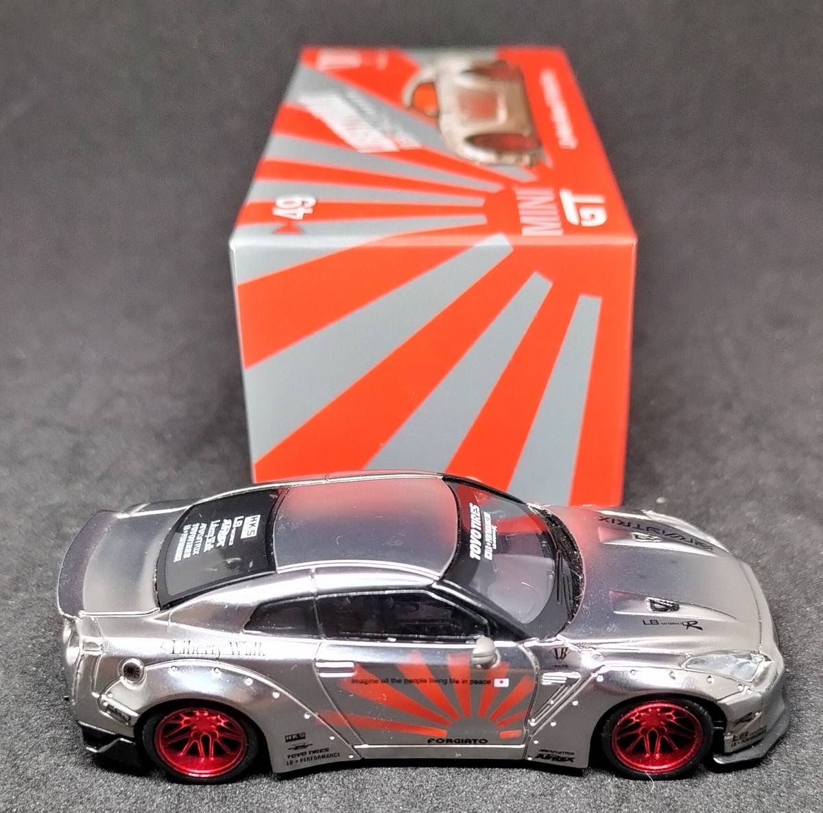 ミニGT LBワークス 日産 GT-R サテンシルバー (MINIGT LB☆Works