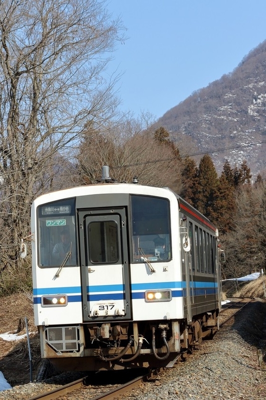 浜田色代走キハ１２０形を撮る 鉄道気分