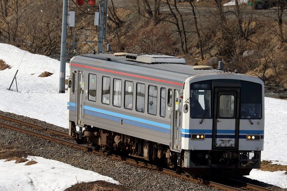浜田色代走キハ１２０形を撮る 鉄道気分