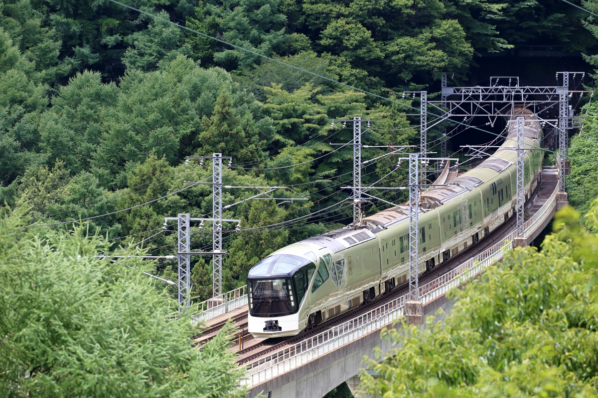 逆回り四季島撮影 @立場川橋梁俯瞰 - 鉄道気分