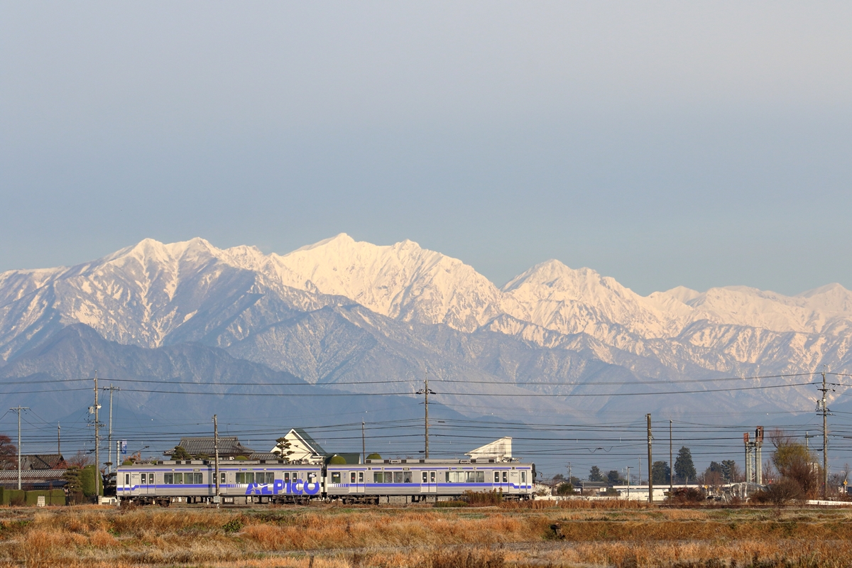 2022冬 冠雪の北アルプスと上高地線 - 鉄道気分