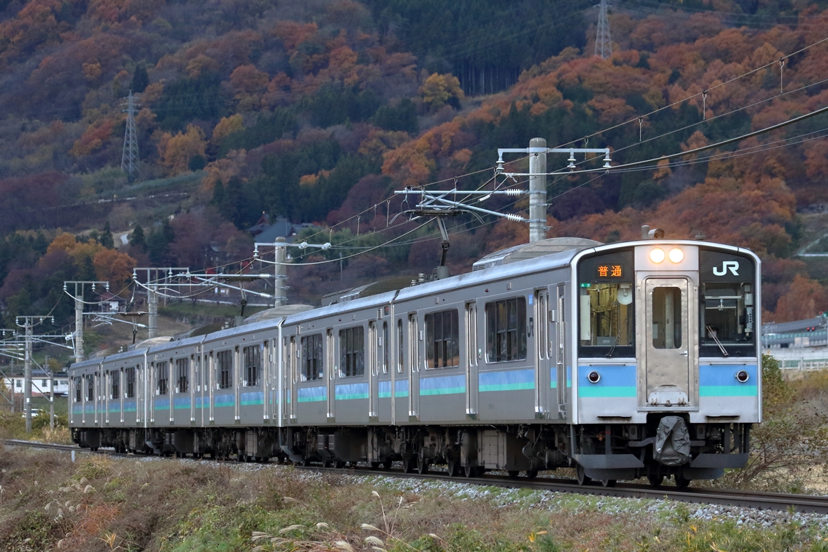 8087レ狙いで稲荷山ストレート その他多数 - 鉄道気分