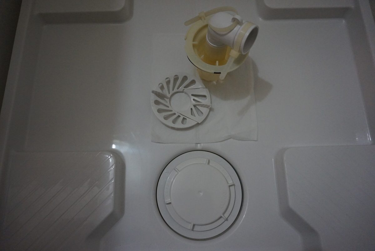 Web内覧会⑤－1 洗面脱衣室のプチ改造 ～ 洗濯排水口を塞ぐ編 ～ 家庭と仕事のバランスに悩む女性のみなさん！