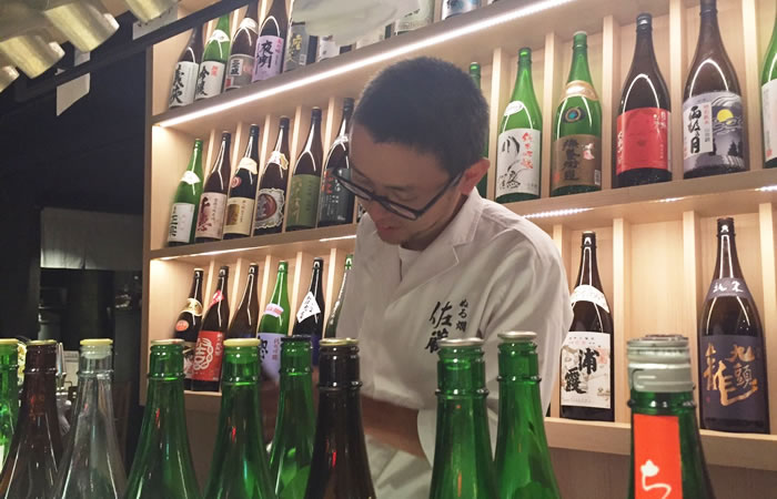 日本酒を美味しく飲む秘訣は 温度飲み にあった 横浜駅前 ぬる燗 佐藤 横濱茶寮 で学ぶ日本酒の飲み方 ぐるなび みんなのごはん