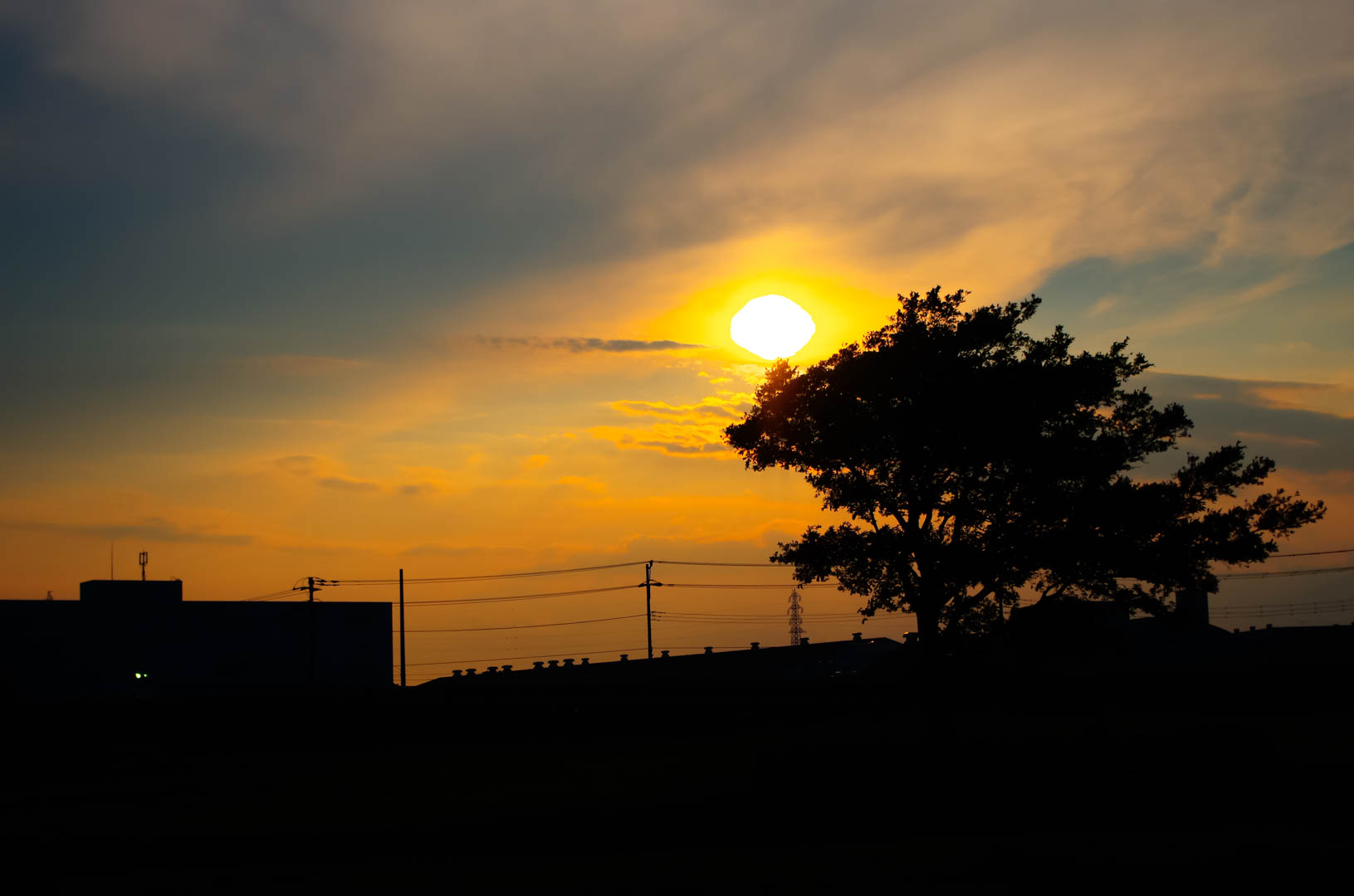 湘南銀河大橋と丹沢大山の夕暮れ(2017年7月) 湘南銀河大橋と丹沢大山の夕暮れ(2017年7月)