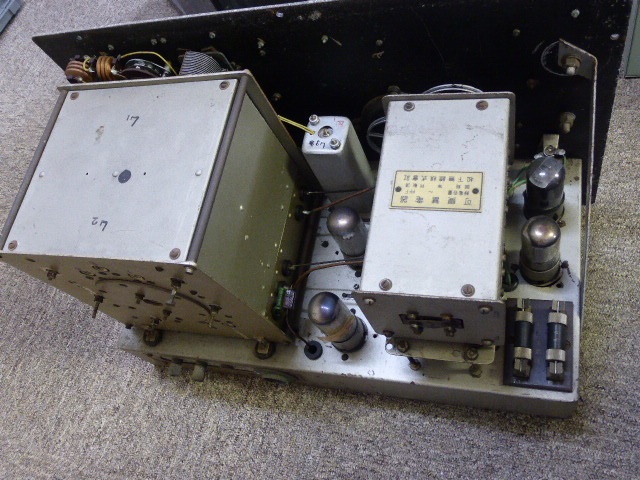 昭和22年度製東芝漁船用中波（ZS-1009）・短波（ZS-1010）受信機