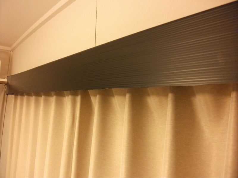 カーテンボックス(途中)