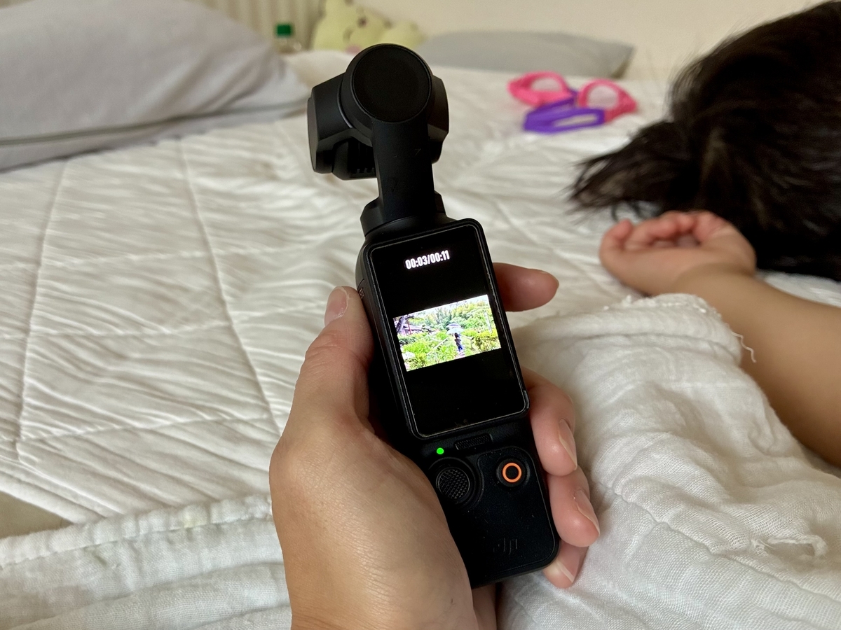 Osmo Pocket 3を使っている様子