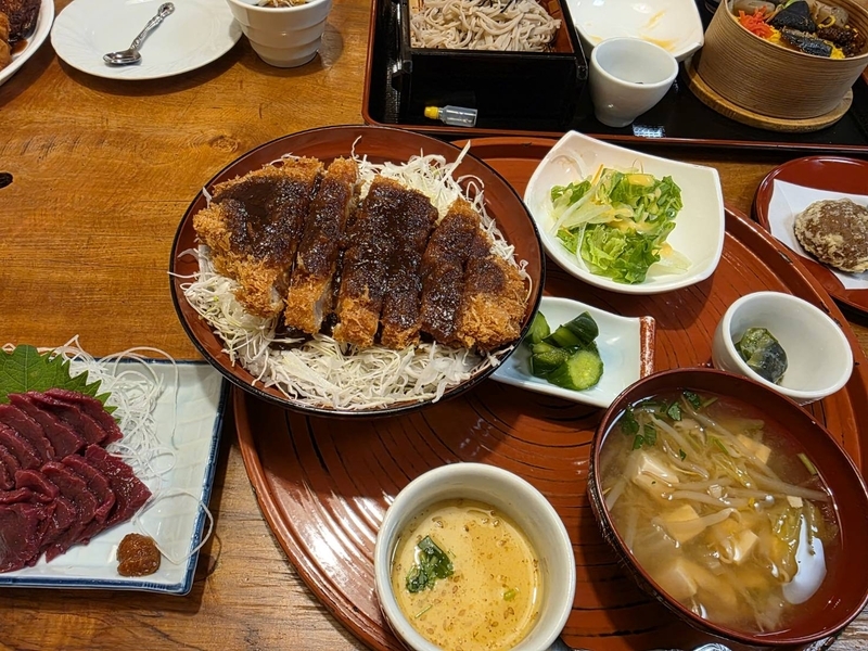 ソースかつどん